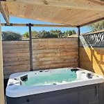 Feriehus & Le Villemachois - 4 Etoiles - Jacuzzi Couvert - Calme Et Independant - Clim - Parking - 5 Min Carcassonne